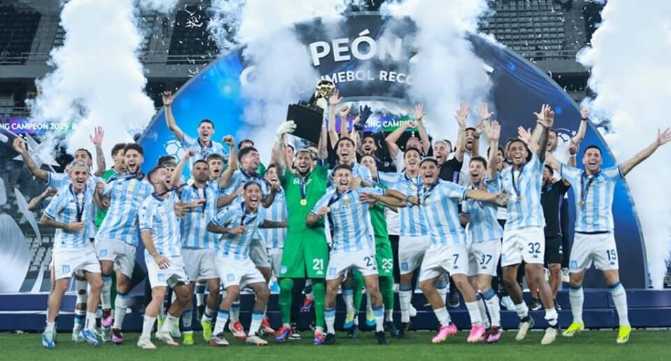 Racing se coronó campeón de la Recopa Sudamericana