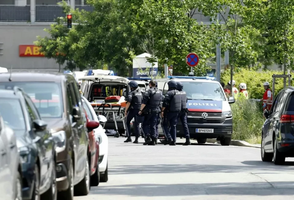 Decena de muertos tras tiroteo en Austria
