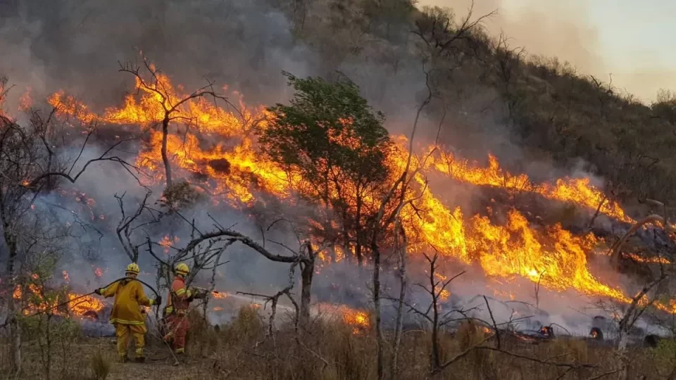 Aumenta el riesgo de incendios forestales en Jujuy